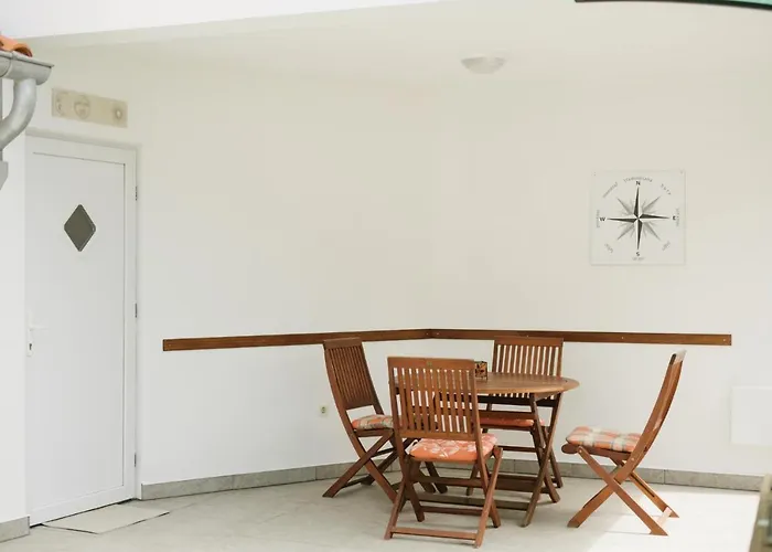 N&t Apartment